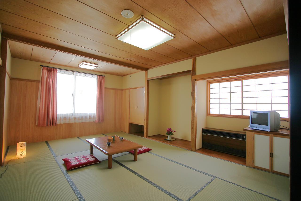 Hotel Araragi 山ノ内町 エクステリア 写真